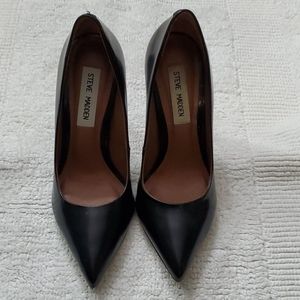 Steve Madden Proto Pointed heels